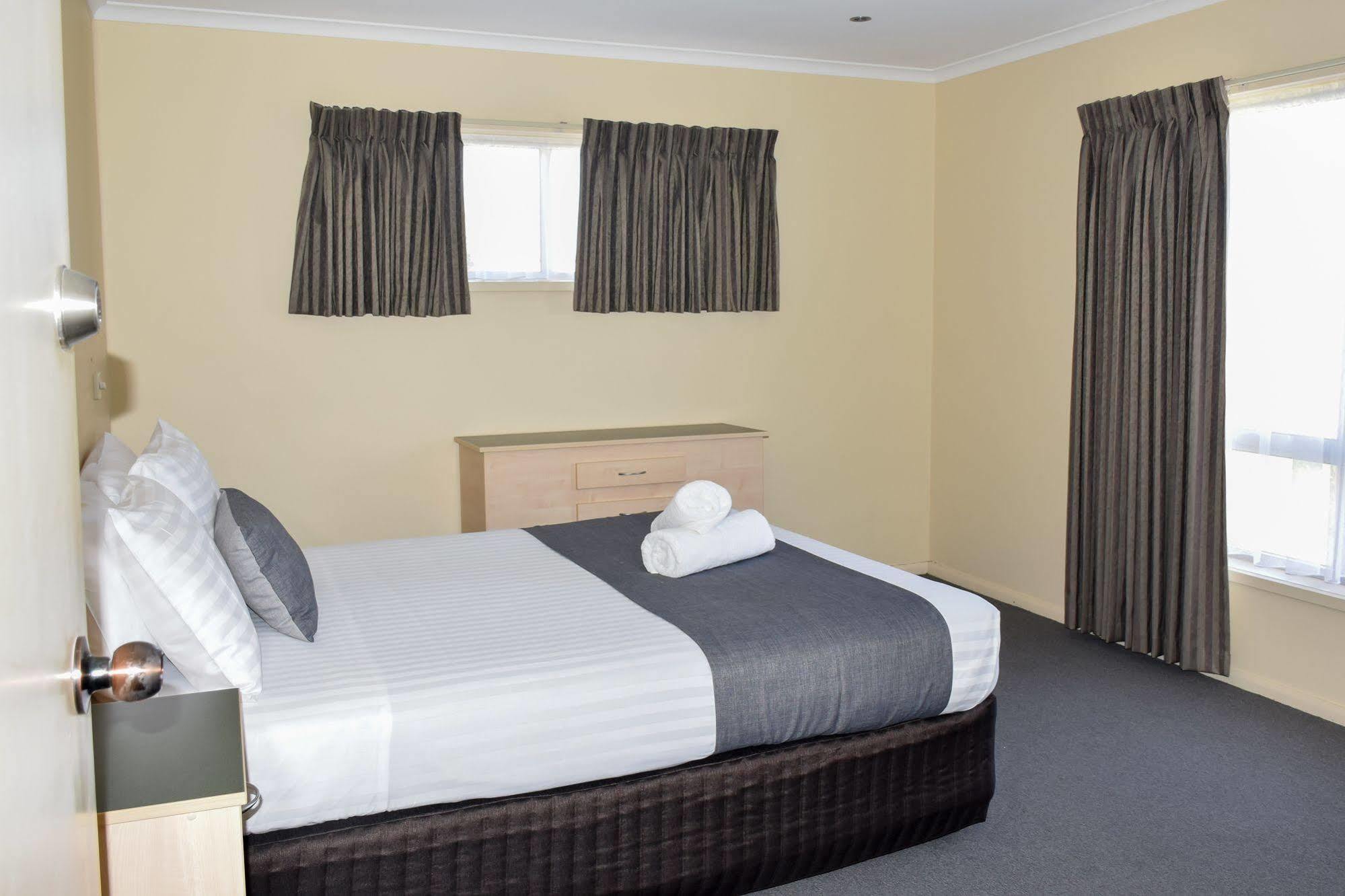 Beachway Motel Ulverstone Exterior photo