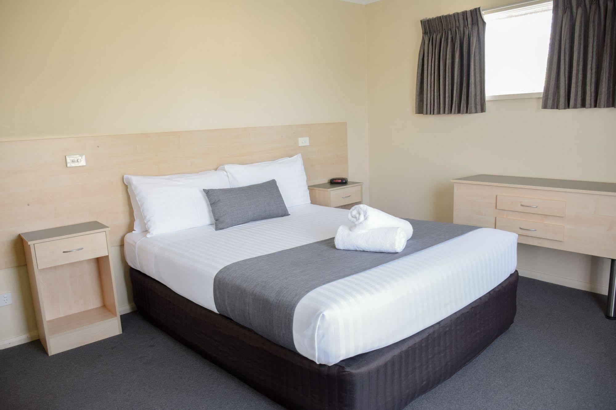 Beachway Motel Ulverstone Exterior photo
